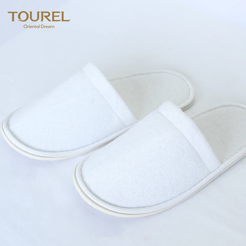 One Size Eco-friendly Comfortable Closed Toe Sole Pull Plush Terry Towel Fabric White Disposable Hotel & Hospital Use Slipper