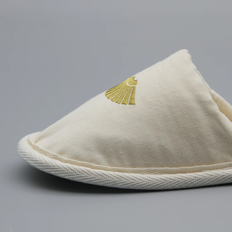 New Trend Eco-friendly Cork Sole Premium Cotton Linen Upper Disposable Soft Comfortable Recyclable Hotel Slippers