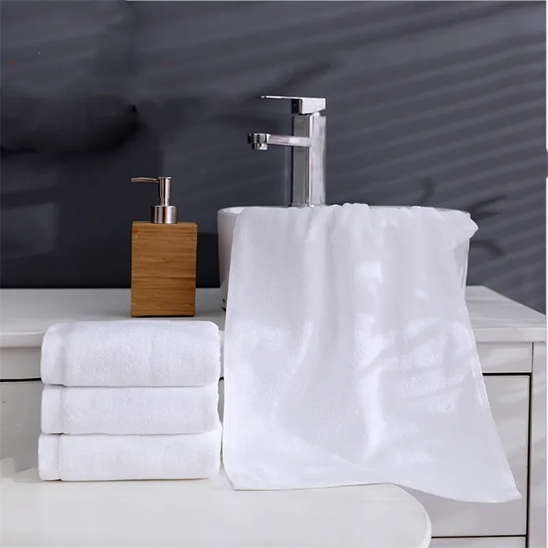 Custom Hotel Bath Towels Quick-dry Compressed Knitted Face Towel Plain Style-choice For International Giants