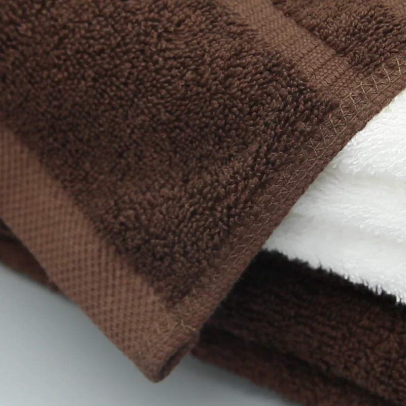 Luxury White Washable Embroidered Logo Solid Color Disposable Compressed Quick-dry Hotel Towel 80 X 180 Cm 600-800gsm