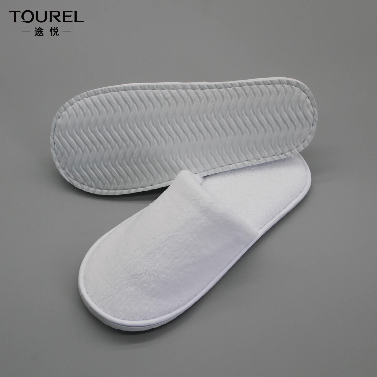 Luxury Hotel Disposable Slippers Closed Toe Luxury White Coral Fleece Eva Sole Spa 5 Star Hotel Slippers With Logo