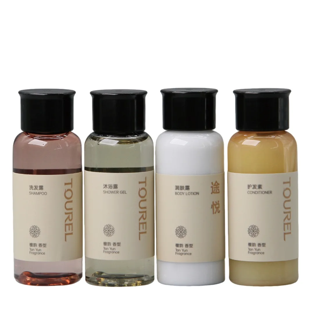 Customized Hotel Bathroom Accessories Set Travel Kit Toiletries In Travel Size Shampoo For Guests