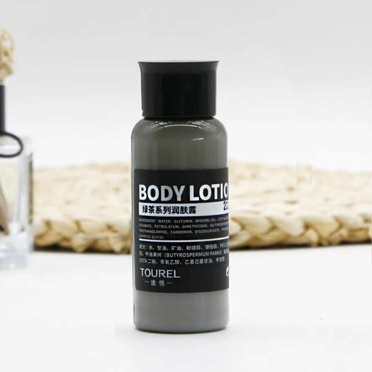 Wholesale Custom Hotel Amenities Luxury Hotel Guest Bedroom Toiletries Green Tea Fragrance Disposable Shampoo Kit