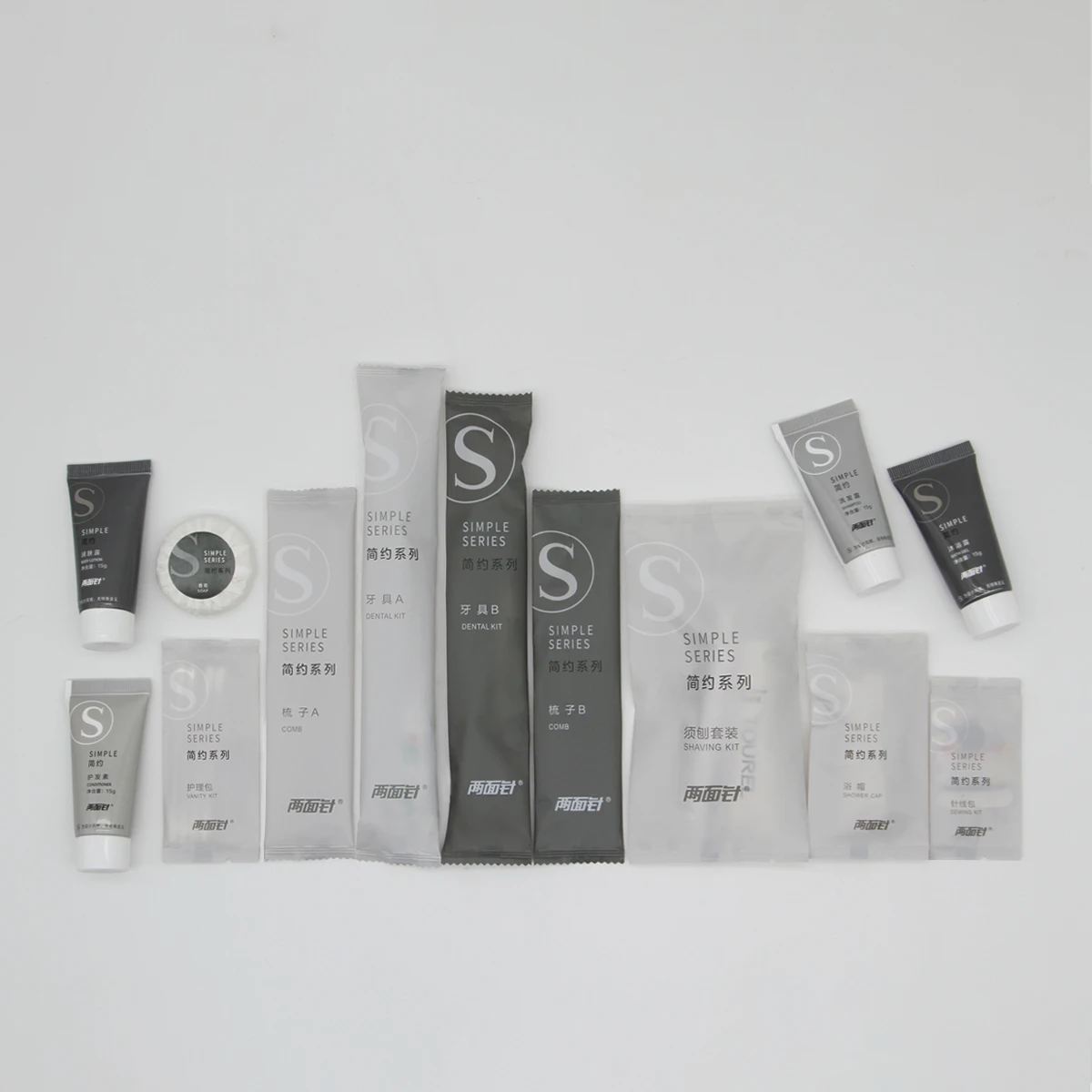 Hotel Dry Amenity Eco-friendly Disposable Bathroom Amenities Set With Customized Design Ce/grs Certified
