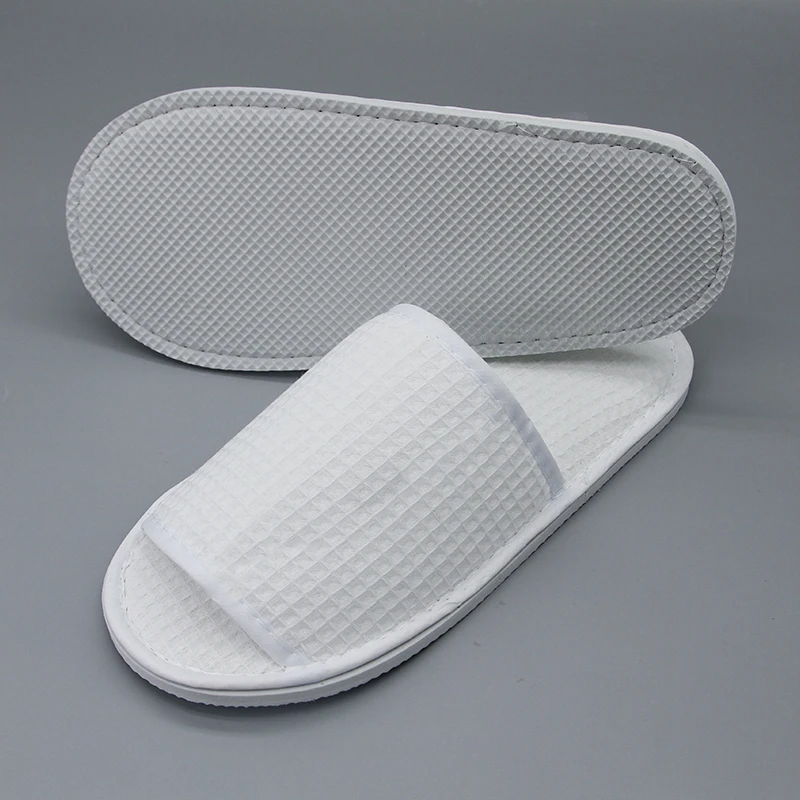 Custom White Cotton Waffle Disposable Hotel Slippers Embroidered Logo Indoor Open-toe Waffles