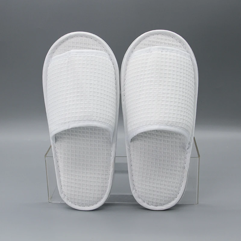 Custom White Cotton Waffle Disposable Hotel Slippers Embroidered Logo Indoor Open-toe Waffles