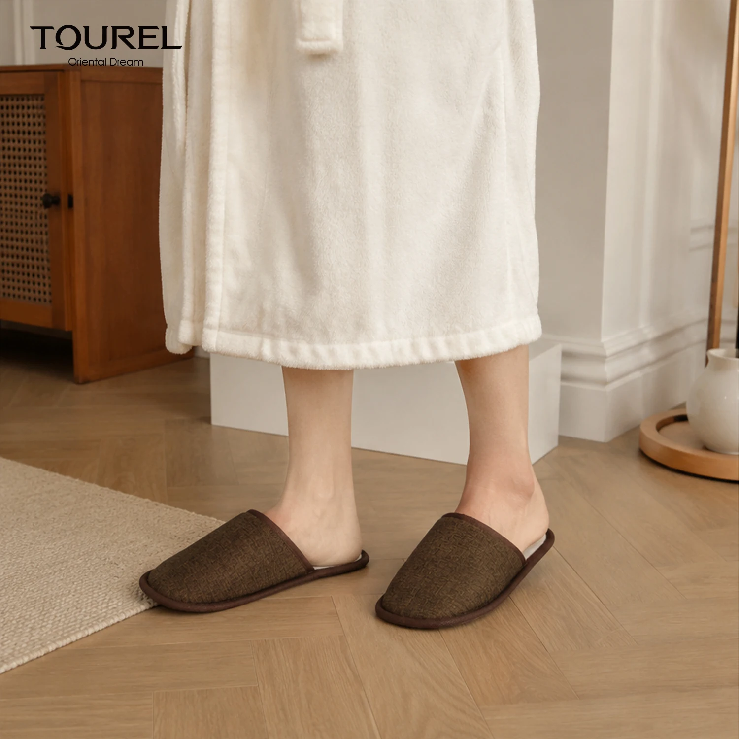 Custom Logo Linen Disposable Hotel Guest Slippers Non Slip Eva Sole Spa Homestay Bedroom Slippers
