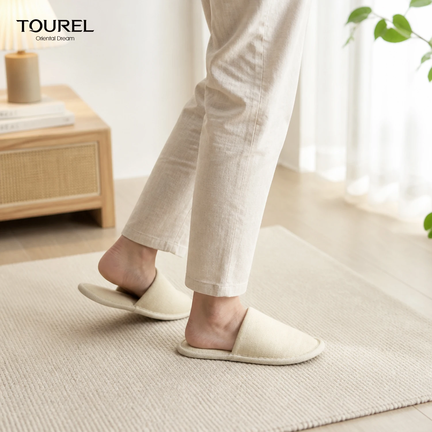 Canvas Slippers Non-slip Cushioned Sole Breathable Open Back Closed Toe Hotel Guest Bathroom Amenity Slippers