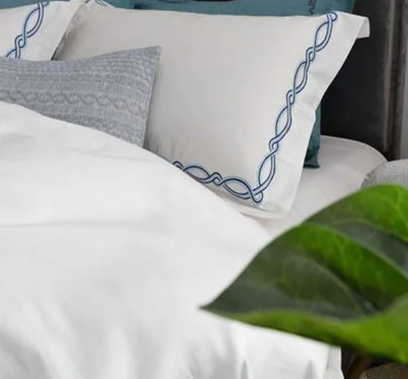 Hotel Bed Sheets 100% Cotton Polyester Striped Stitched Design Plain White Blue Embroidery Customized Size 300tc Eco-friendly