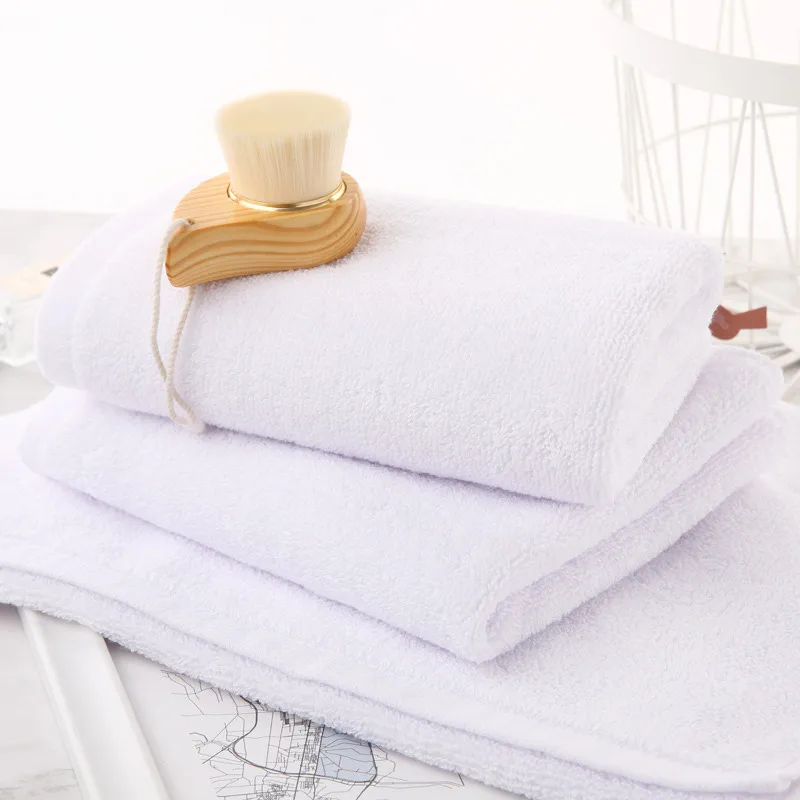 Professional Disposable Quick-dry Embossed Logo White Jacquard Cotton 16s Plain Hotel Towel From China For Hyatt Hilton