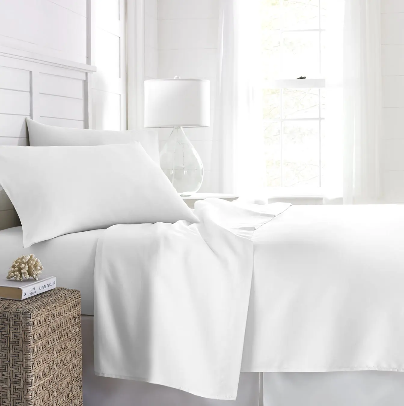 5 Stars Luxury King Size Custom Embroidered Cotton Bedsheet Set 300tc 4-piece Cheap White Sheet Sets Hotel Bedding For Bed