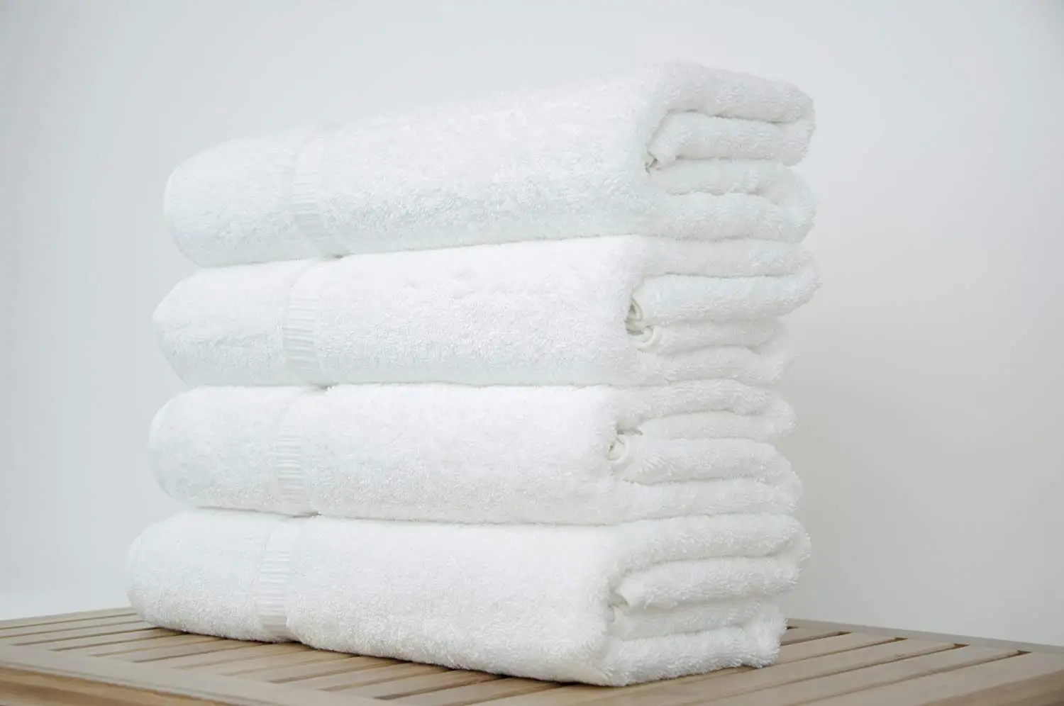 Eco-friendly Jacquard Logo White Cotton Bath Robe Towel Disposable Compressed 5 Star Hotel Quality China Wholesale Cheap Hand